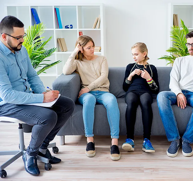 Family benefiting from structured therapeutic visitation